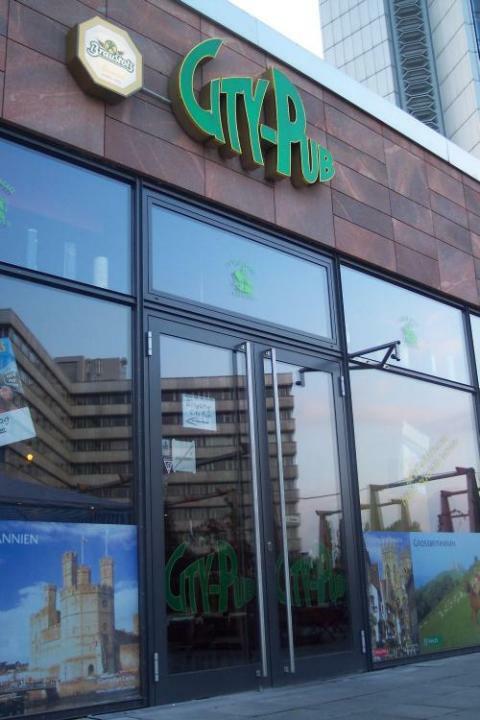 Leuchtschrift-City-Pub-Chemnitz-future-werbung3.jpg